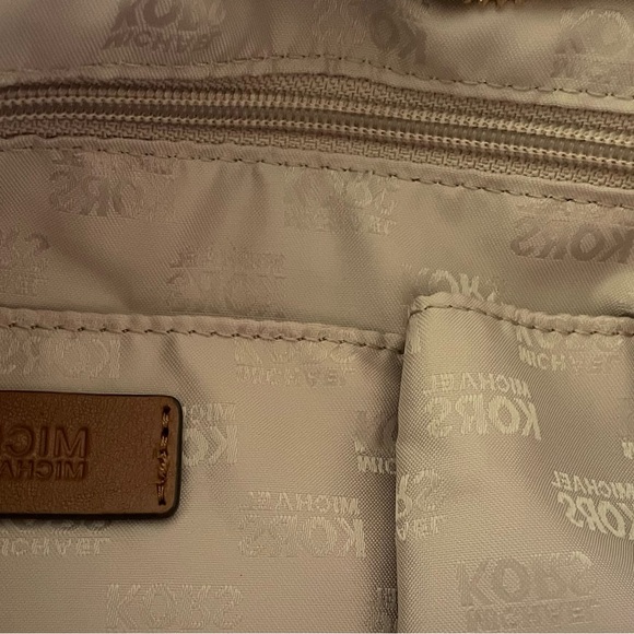 Sold MICHAEL KORS Pebble Leather Fulton Chain Med Shoulder Tote Luggage Brown - Picture 5 of 14